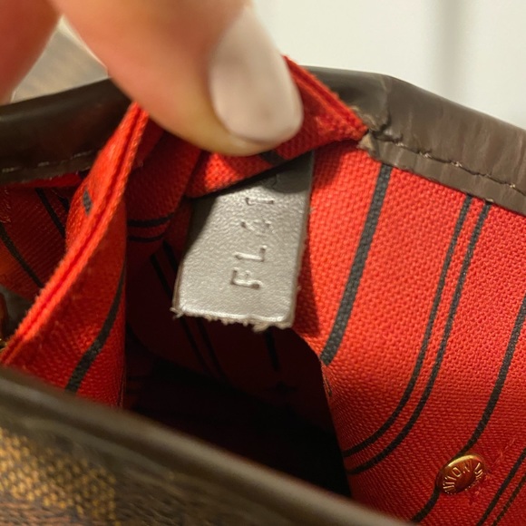 Authentic LV Damier Ebene Neverfull GM - Picture 12 of 12